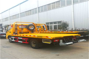 澜沧附近拖车救援搭电